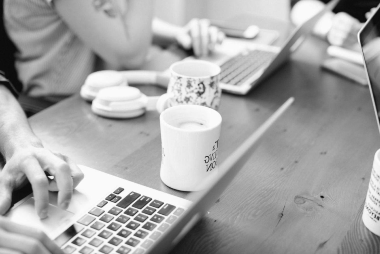 Market analysis and seasonal investment research