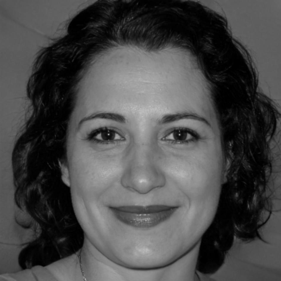 Dagmar Vesely, Portfolio Analyst